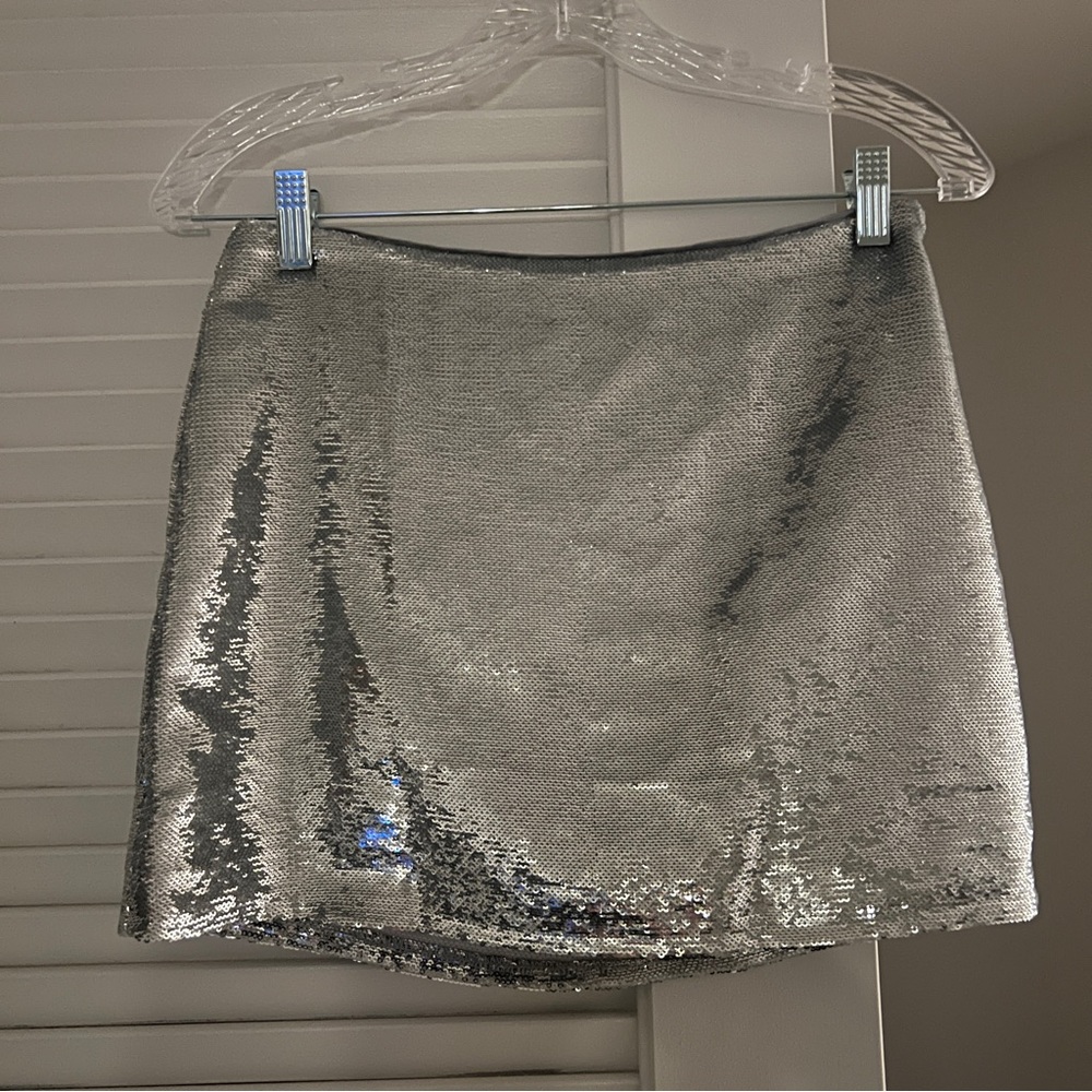 NWT sequin mango mini skirt